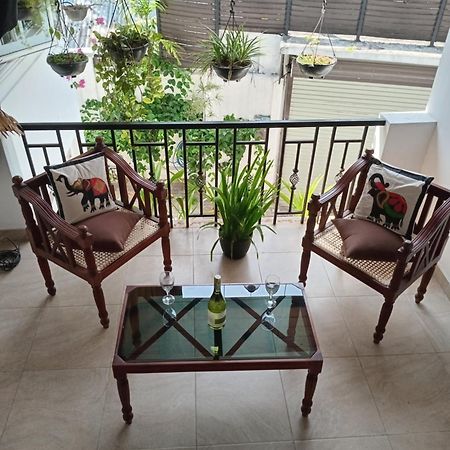 Jal,Min Homestay Kandy Esterno foto