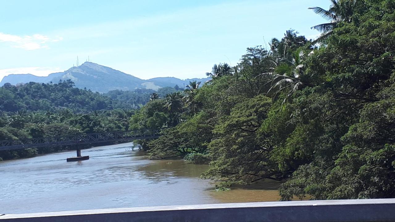 Jal,Min Homestay Kandy Esterno foto